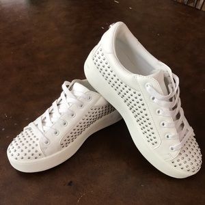 Steve Madden Badie White tennis shoe with Studs